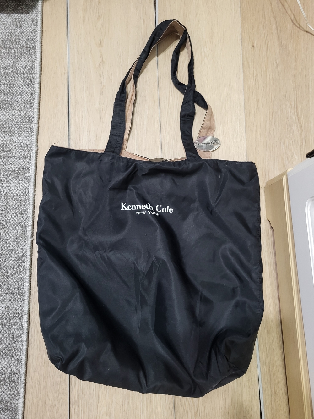 Kenneth Cole Reversable Black Tote